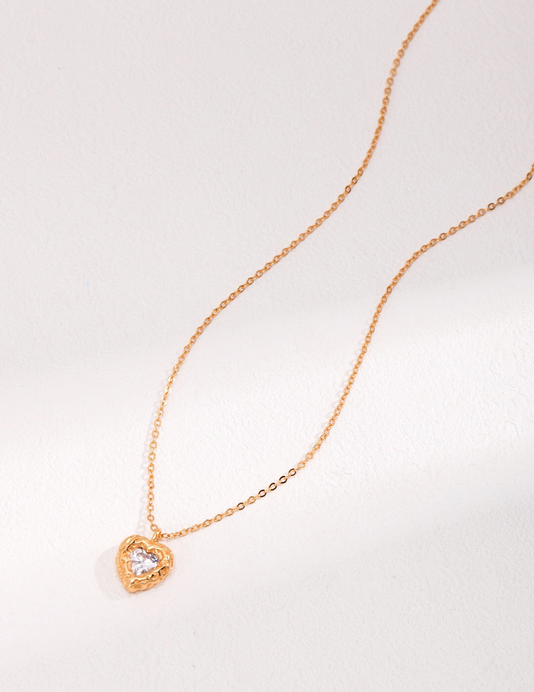 Collier en forme de cœur avec zircon
