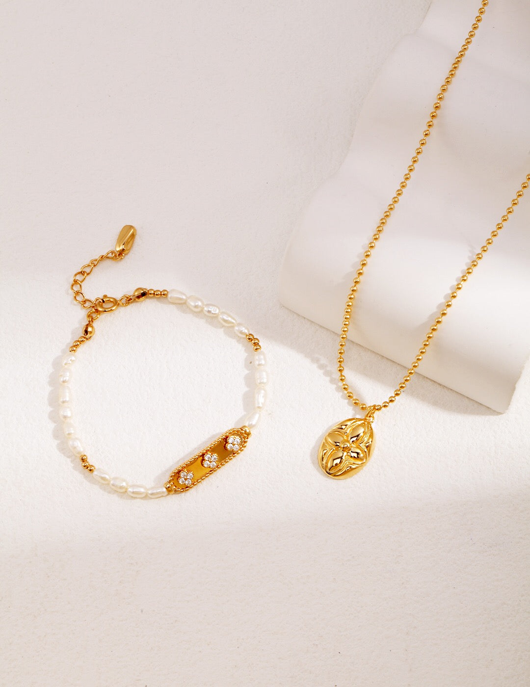 Bracelet Fleur Zircon Perle Naturelle