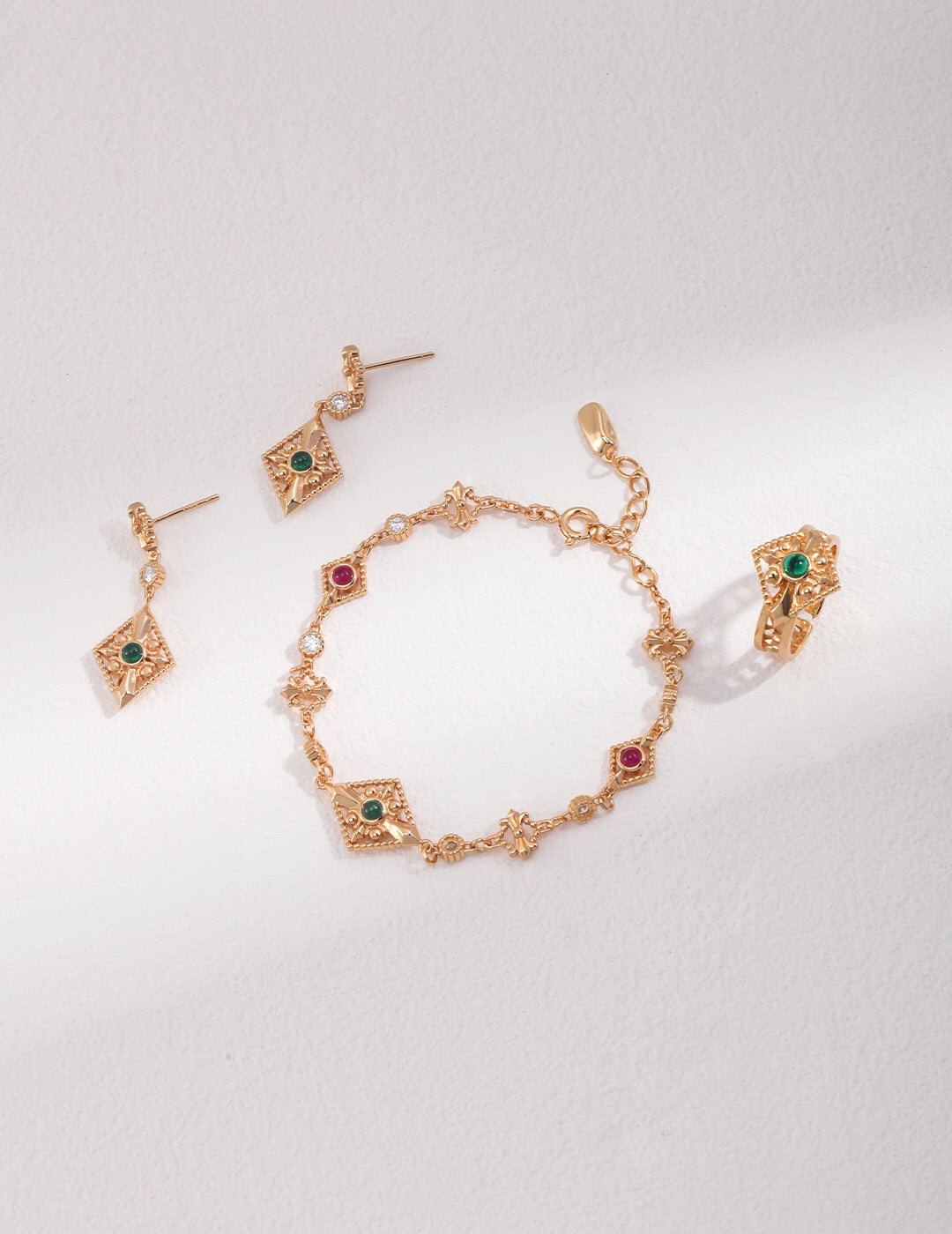 Zirkonia-Armband im Vintage-Stil