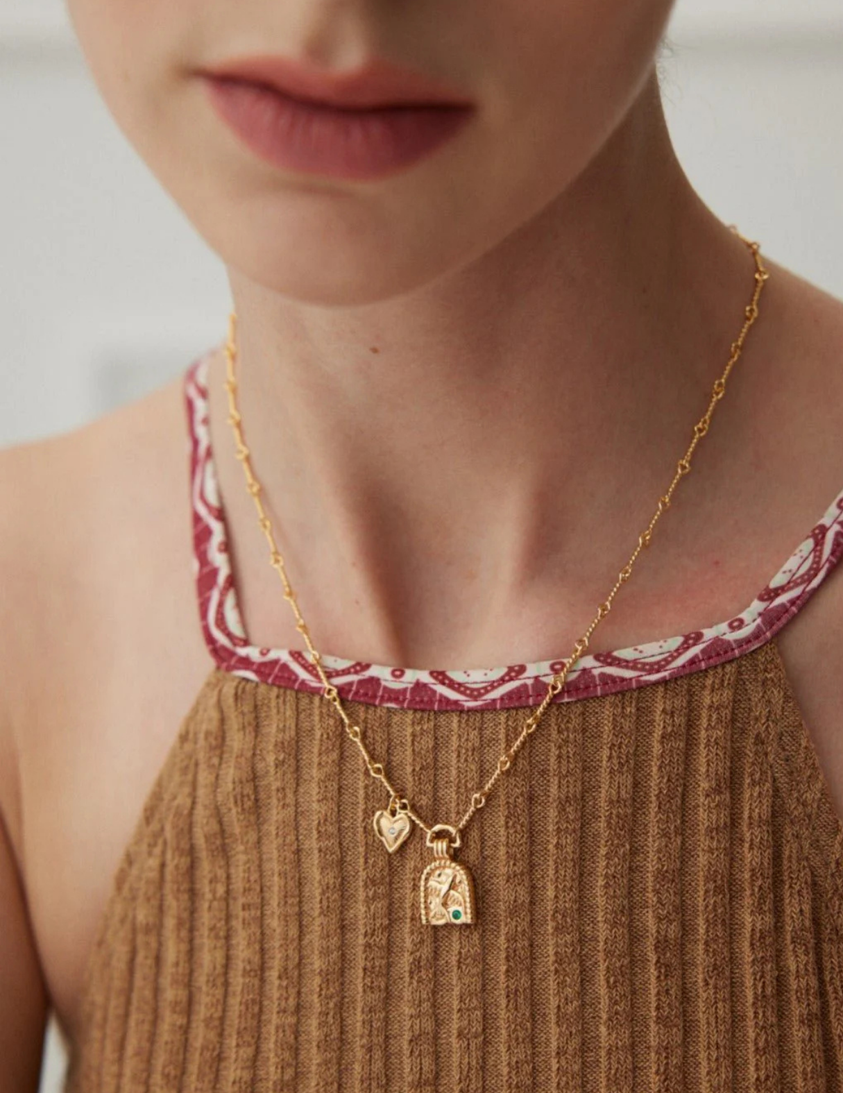 Collier en zircon style vintage Love