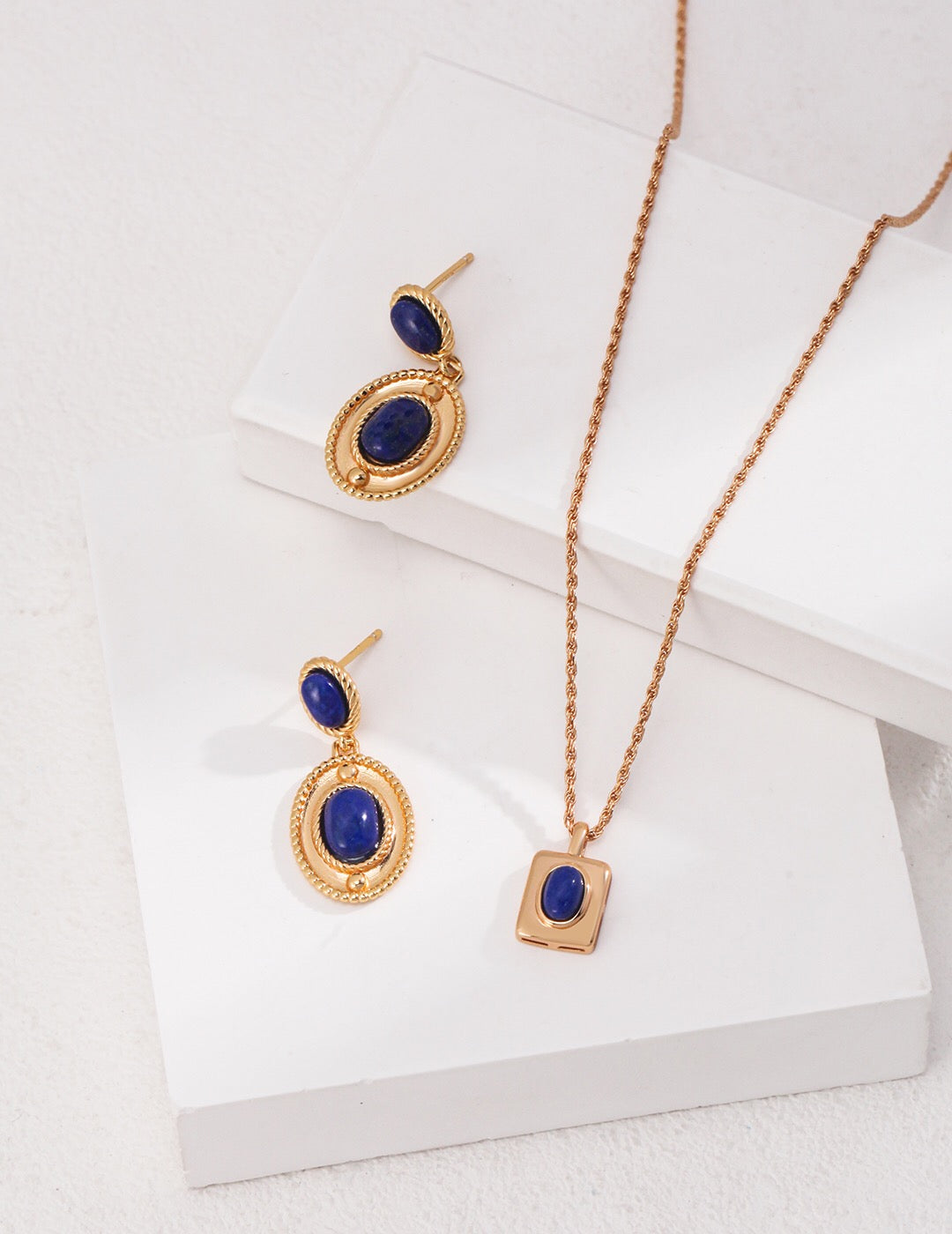Natürliche Lapislazuli-Ohrhänger