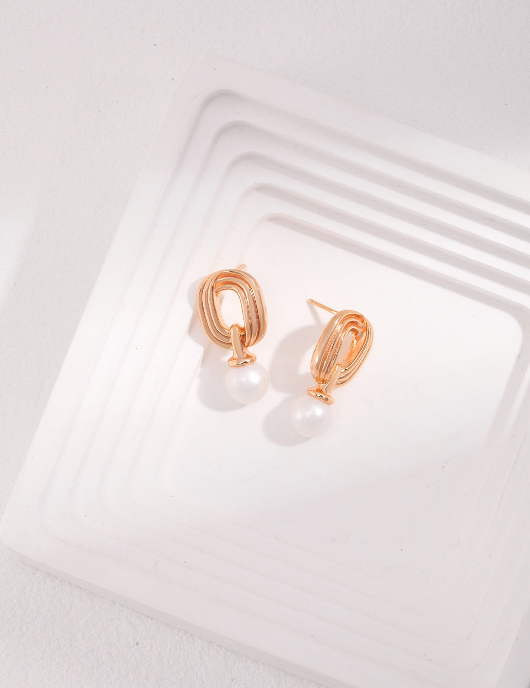 Boucles d'oreilles pendantes en perles d'eau douce Mobius