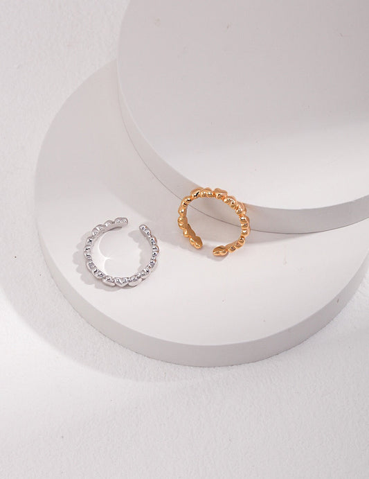Minimalistischer Ring in Herzform