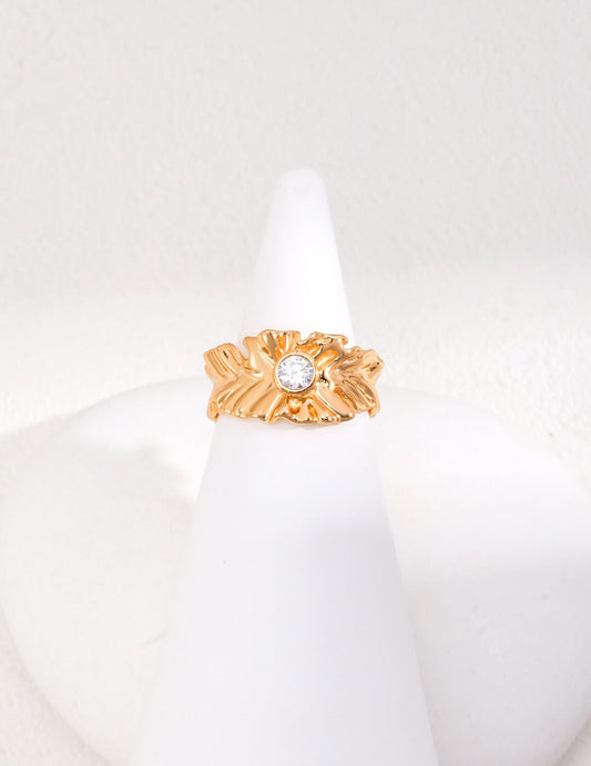 Verstellbarer Ring mit Zirkonia und Blattmotiv