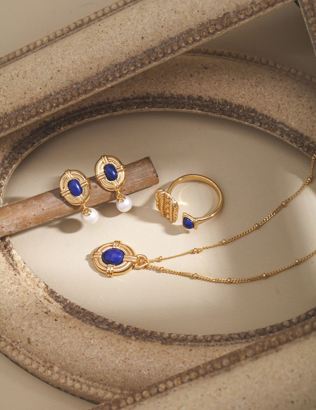 Collier en lapis-lazuli de style vintage