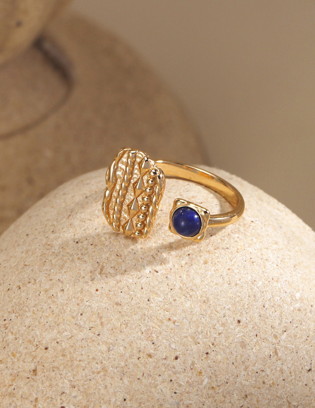 Bague ouverte en lapis-lazuli de style vintage