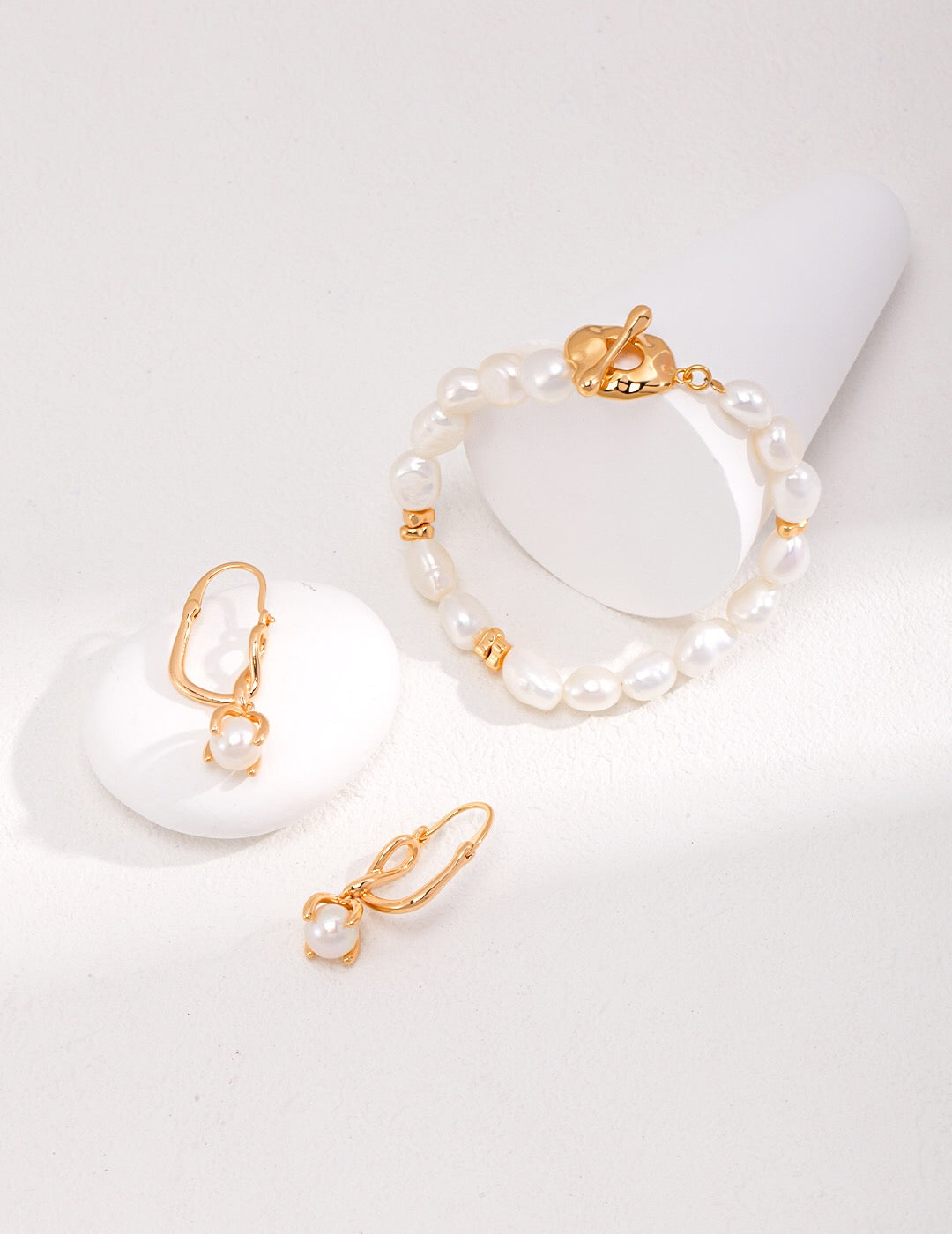 Natural Pearl Drop Earrings