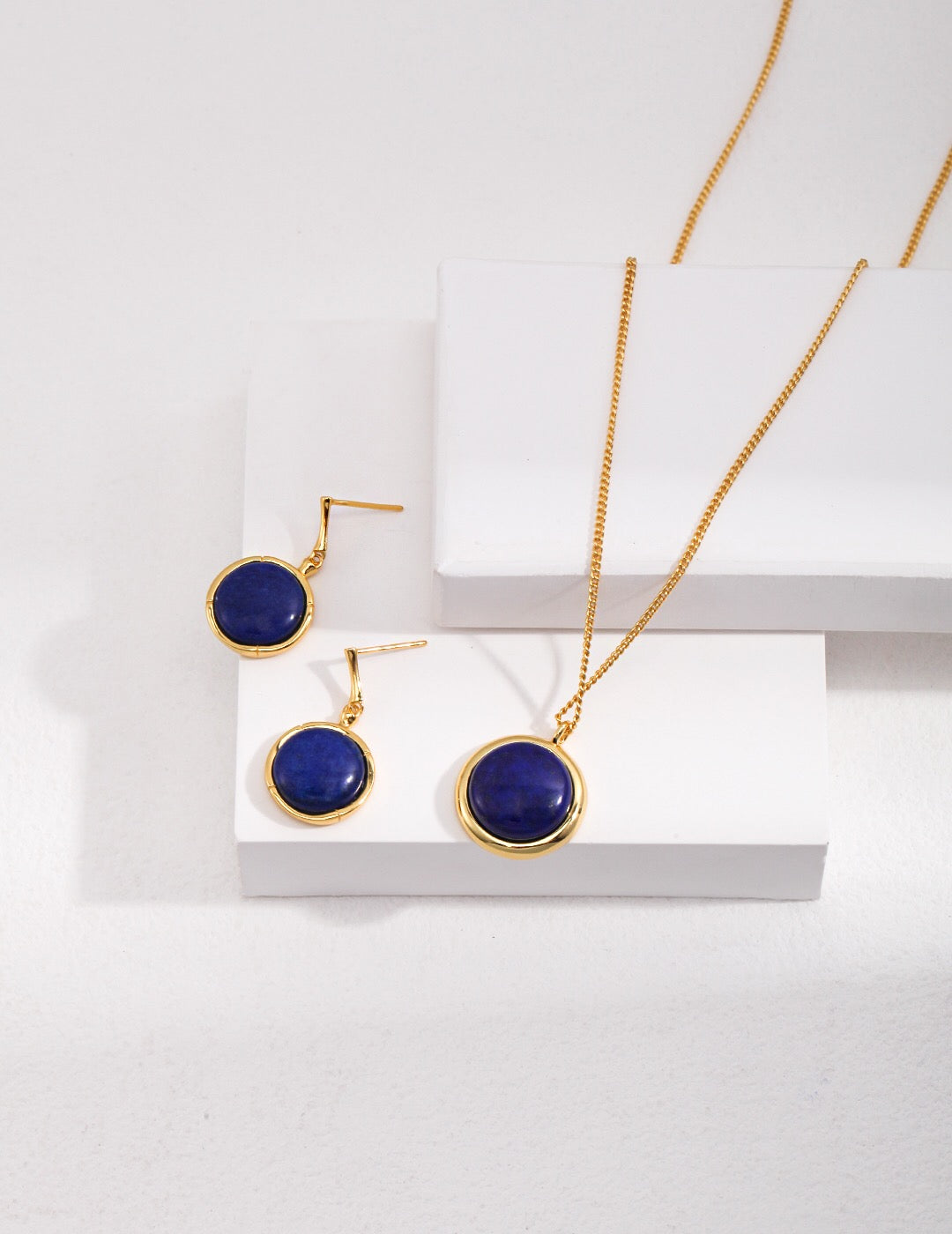 Minimalist Natural Lapis Lazuli Stone Necklace