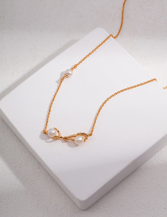 Nest Branch Pearl Necklace