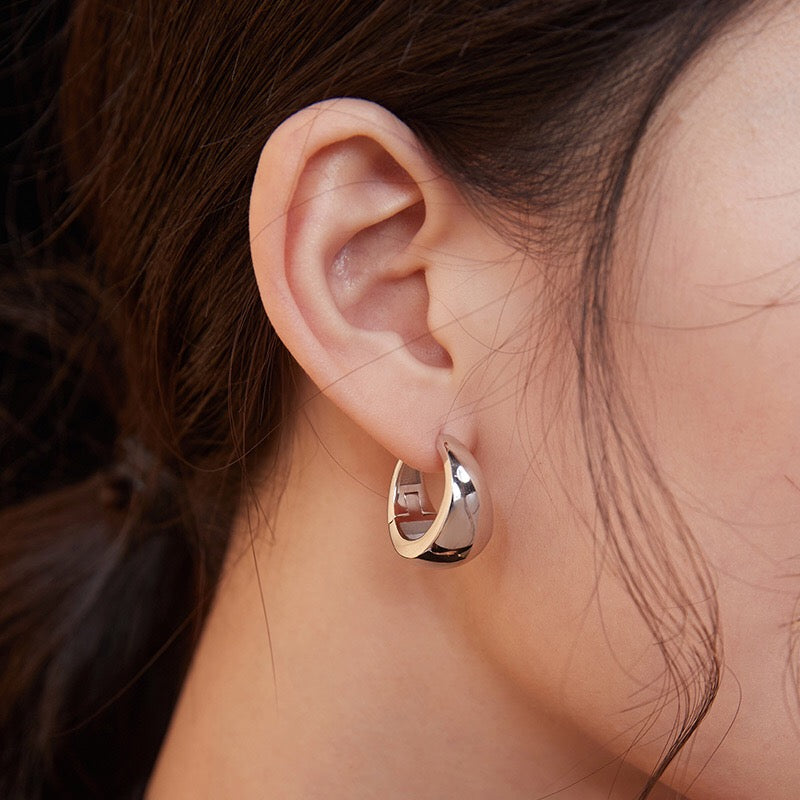 Simple Geometric Silver Hoop Earrings