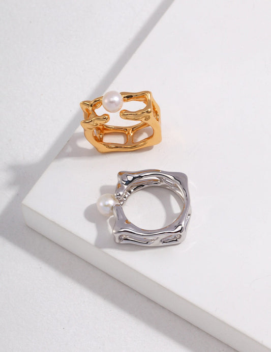 Geometric Fluid Shape Pearl Square Ring