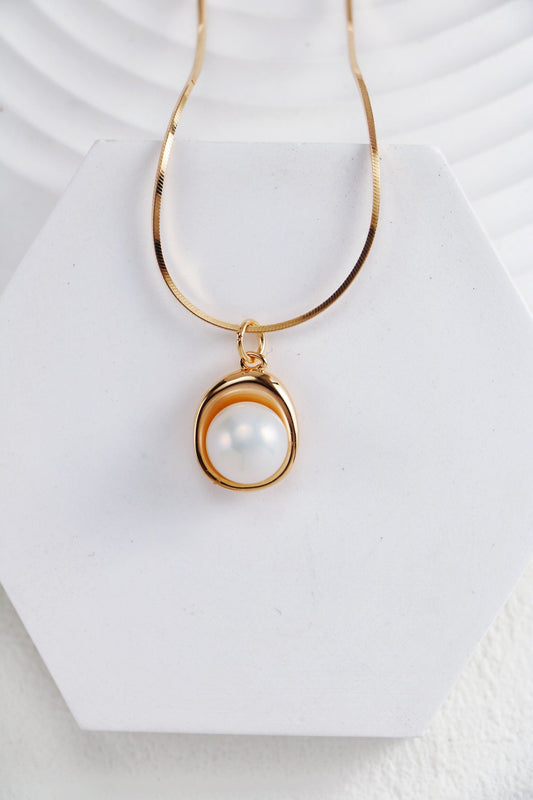 Fernovia Design gold-vermeil pearl pendant necklace – everyday elegant