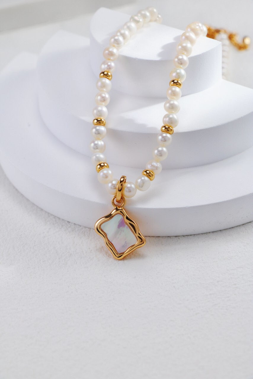 White Shell Double Sided Pearl Pendant Necklace