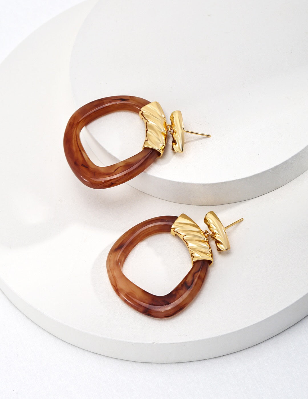 Hoop-shaped Brown Resin Drop Hoop Earrings