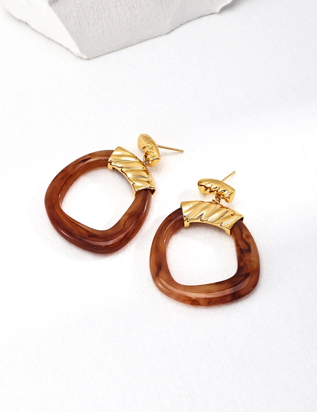 Hoop-shaped Brown Resin Drop Hoop Earrings