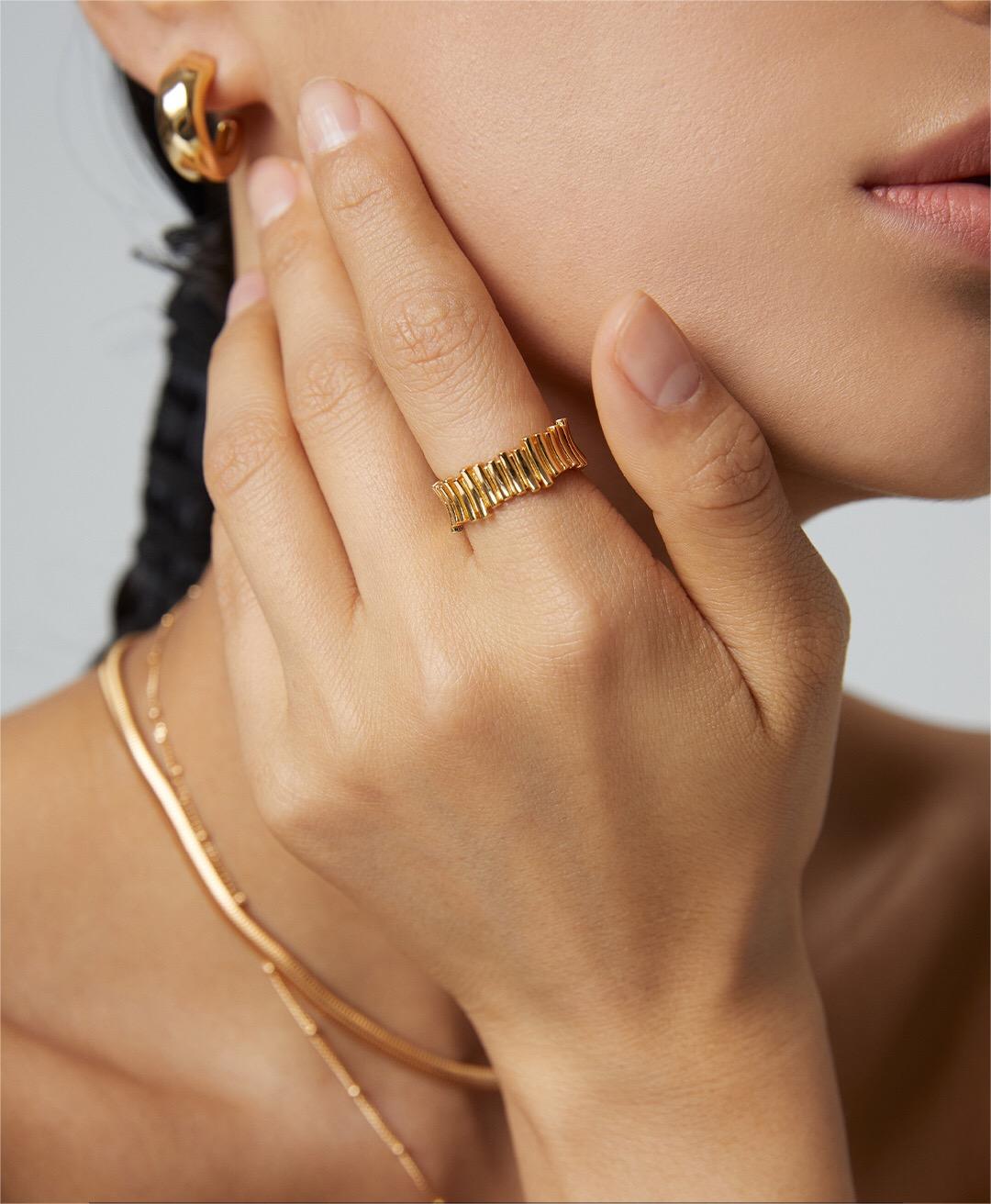 Minimalist Modern Linear Stacking Ring