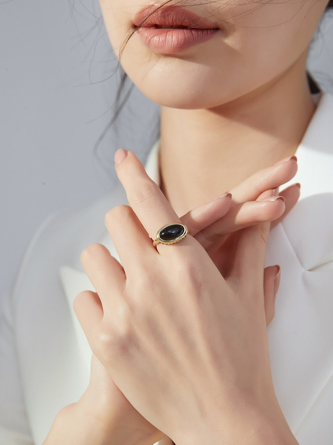 Minimalist Black Onyx Oval Ring