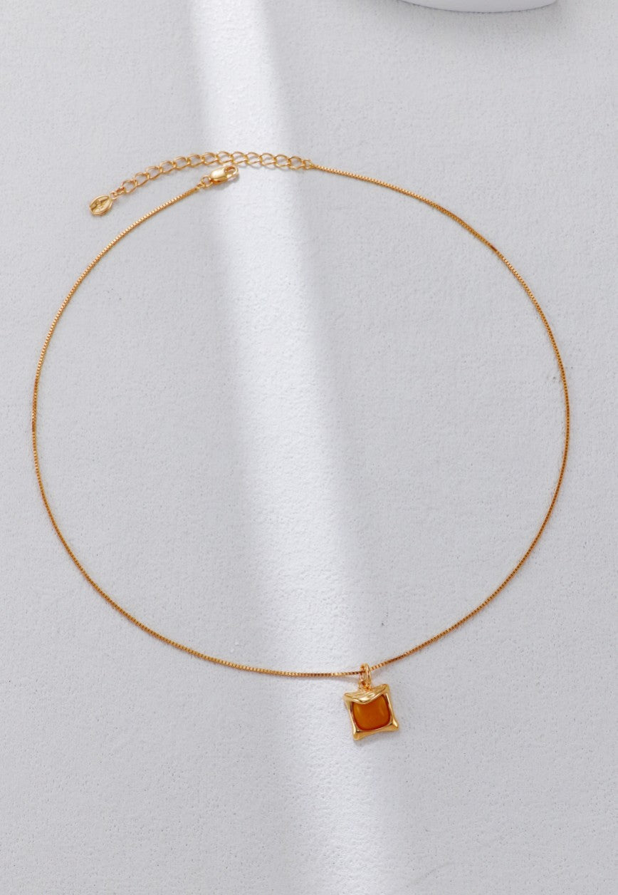 Vintage Gold Honey Amber Necklace