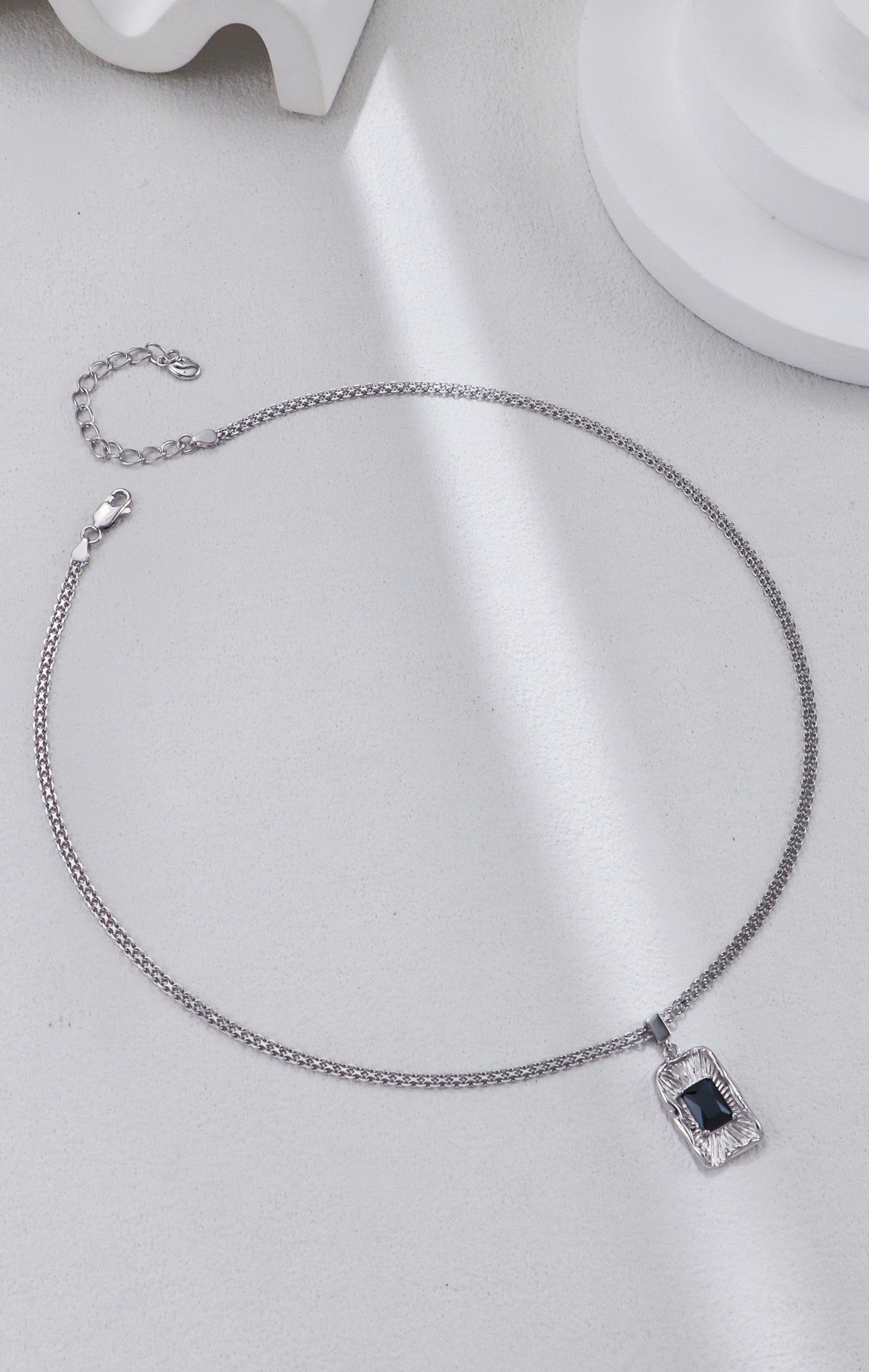 Textured Pattern Black Zircon Necklace