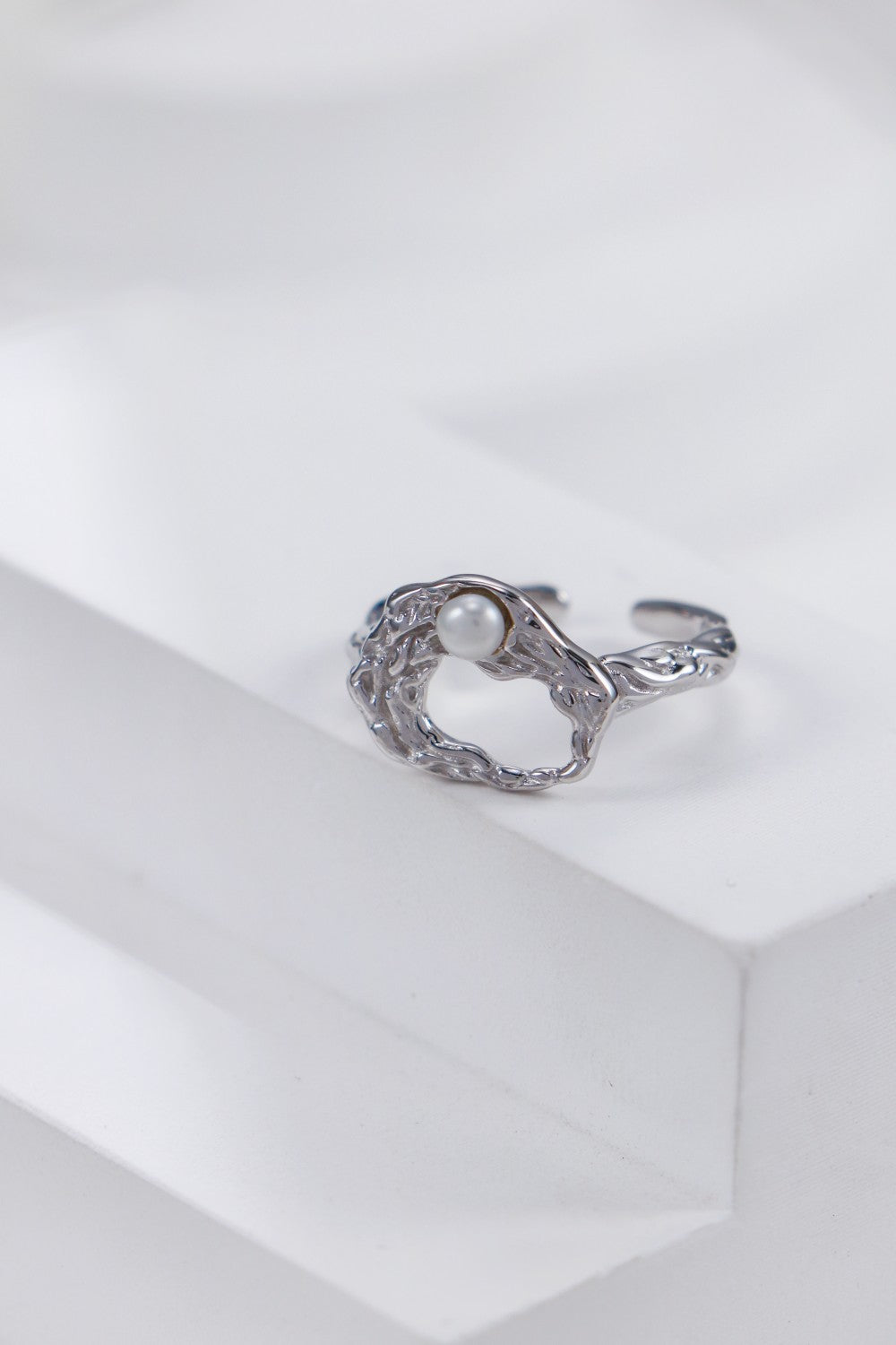 Close‑up: Fernovia Design Liquid Flow Pearl Adjustable Ring pearl detail