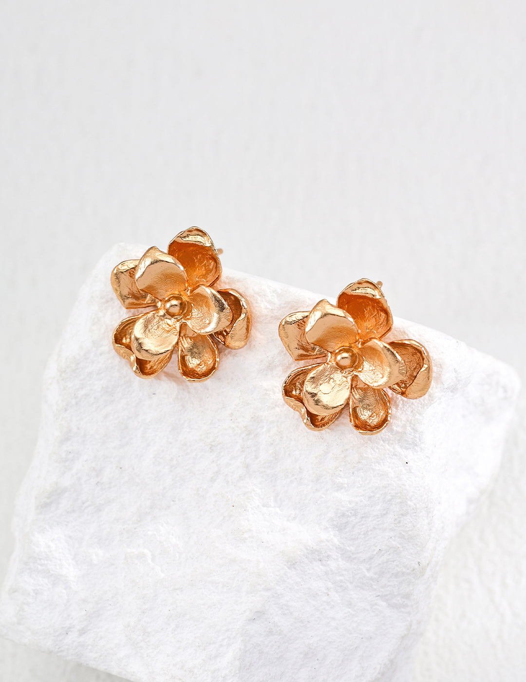 Minimalist Floral Design Stud Earrings