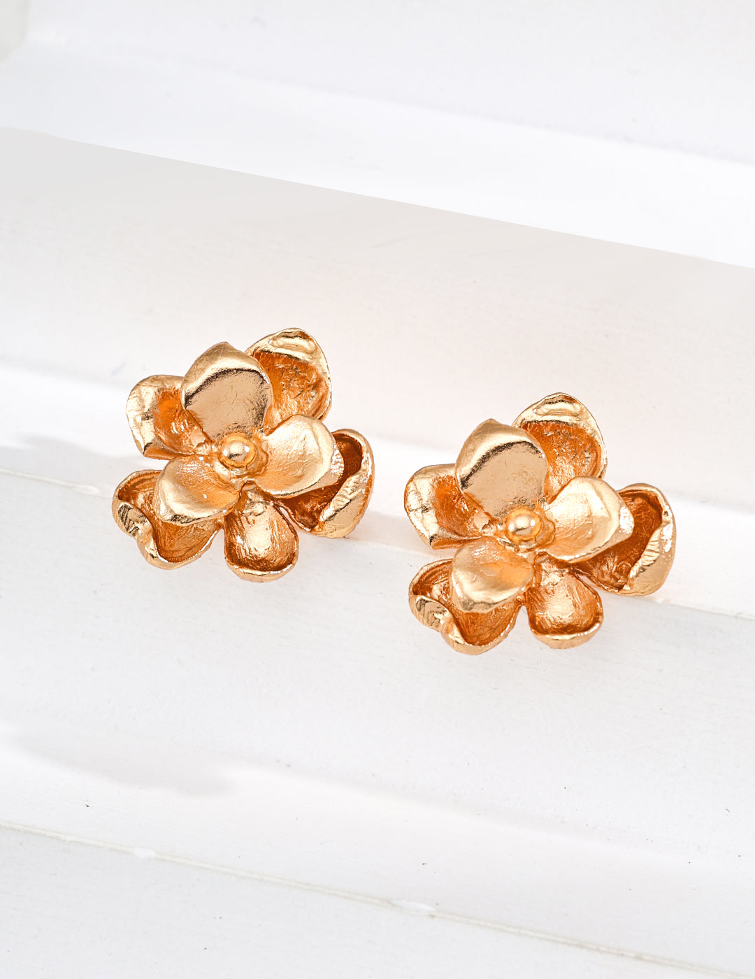 Minimalist Floral Design Stud Earrings