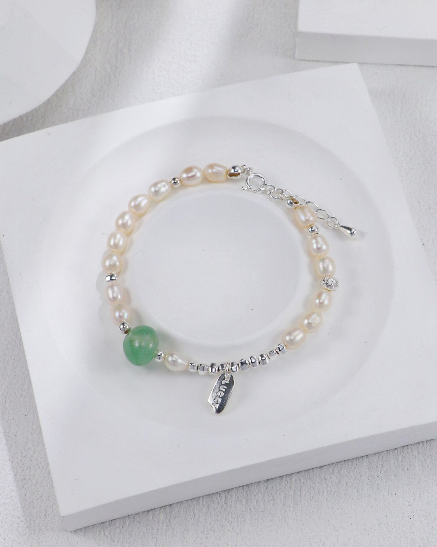 Natural Dongling Jade Pearl Bracelet