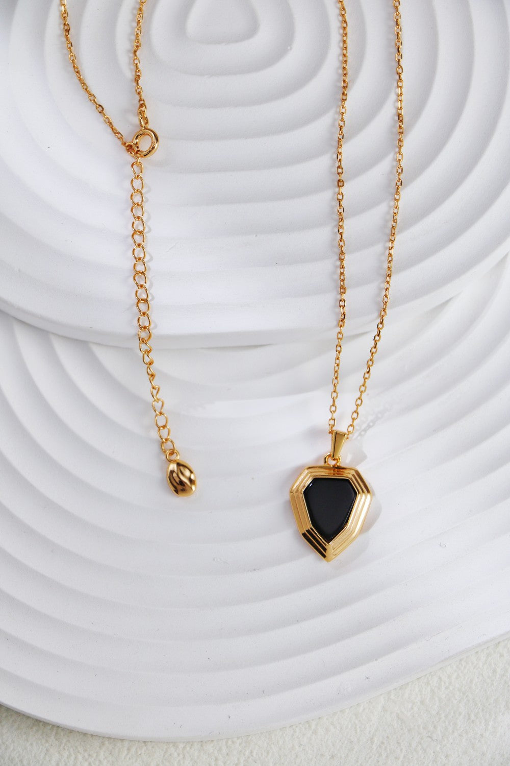 Black Onyx Shield Design Necklace