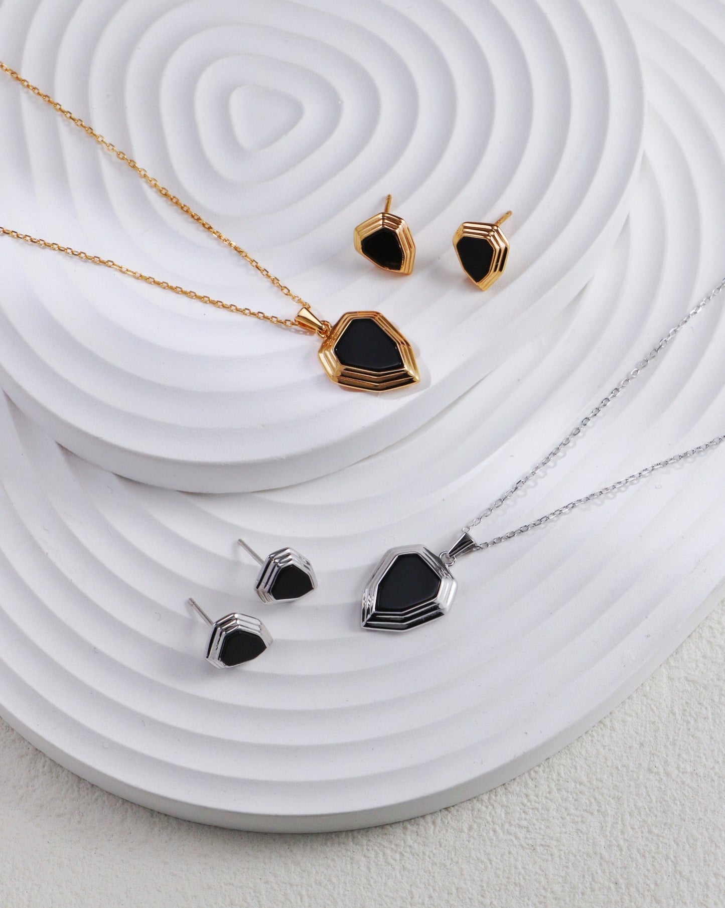 Black Onyx Shield Design Necklace