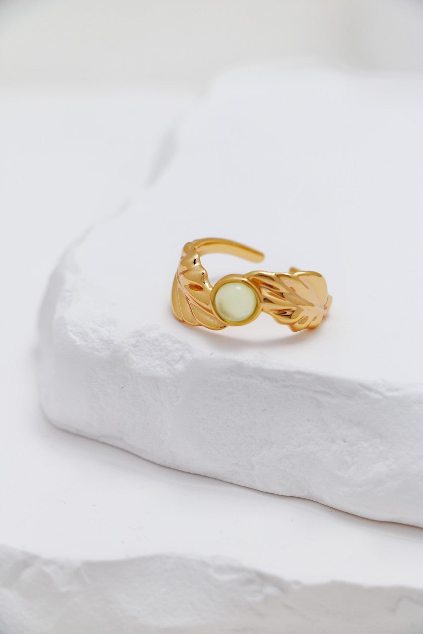 Leaf-Shaped Prehnite Chalcedony Ring